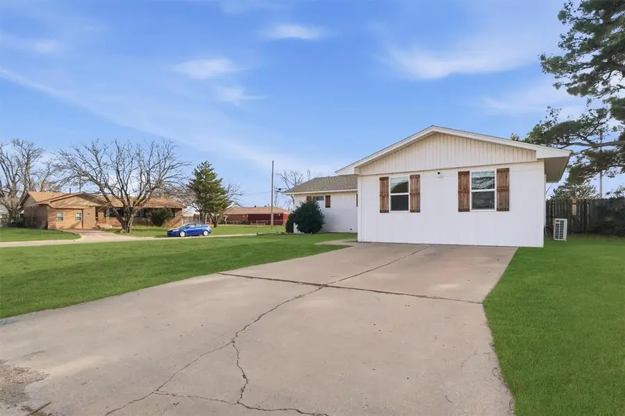 1608 Wilson Street, Altus, OK 73521 - Image #3
