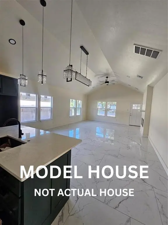 544 SE 13th Street, Oklahoma City, OK 73129 - Image #2