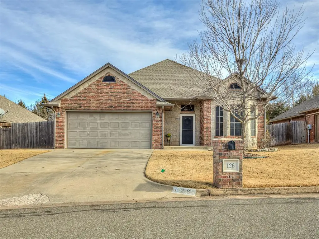 126 Stone Hollow Crossing, Midwest City, OK 73130 - Image #1
