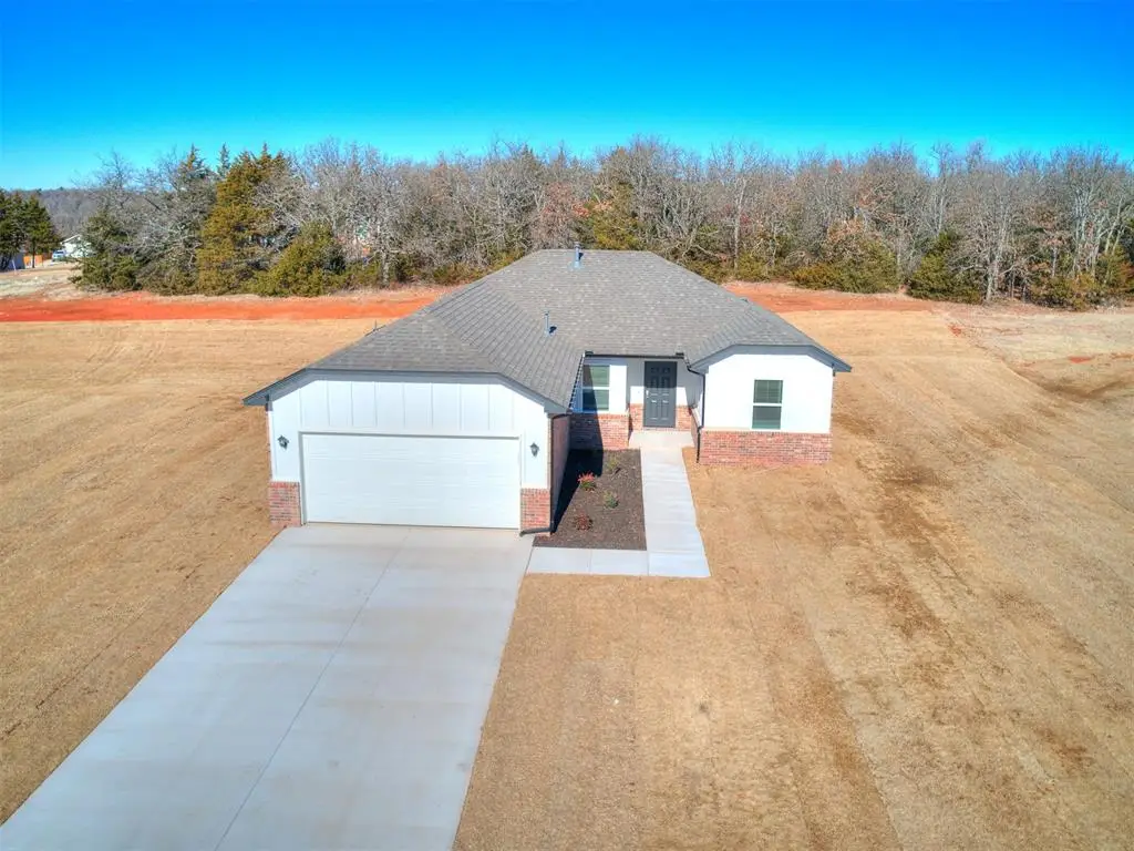 4832 Firewood Circle, Guthrie, OK 73044 - Image #1