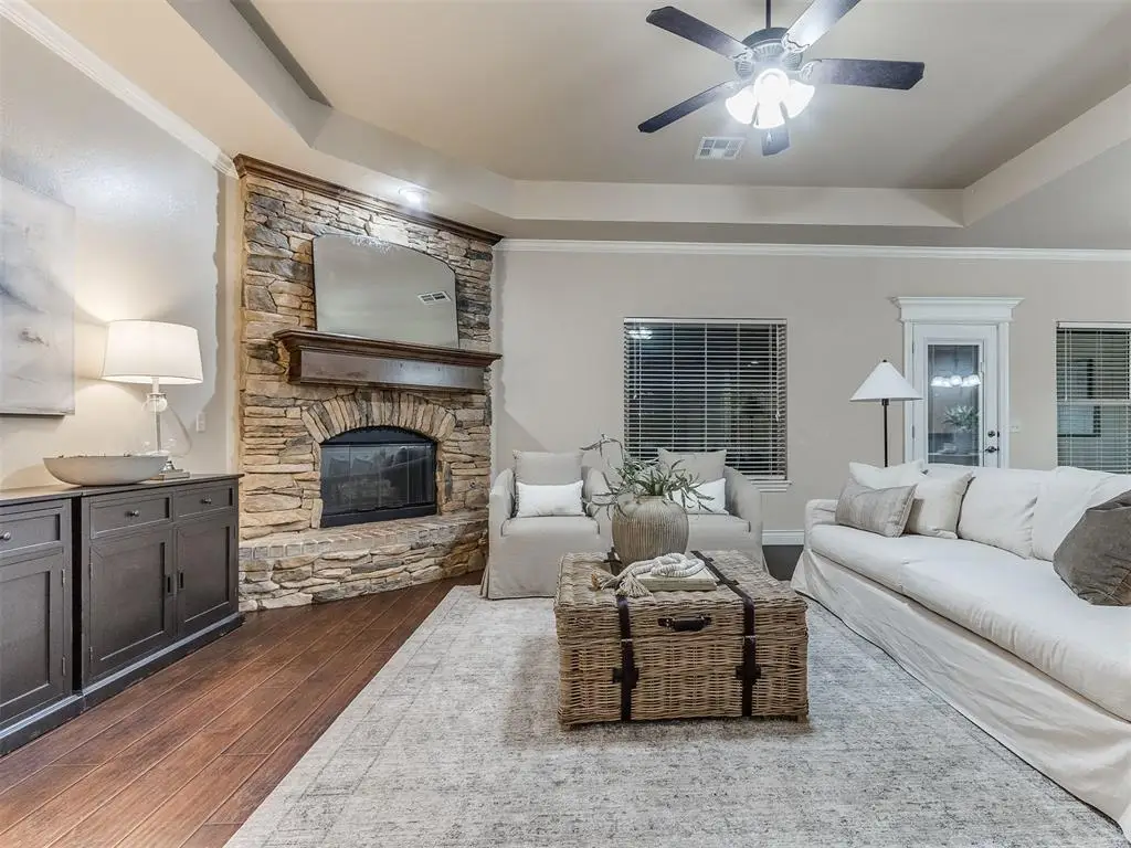 15509 Colonia Bella Drive, Oklahoma City, OK 73013 - Image #1