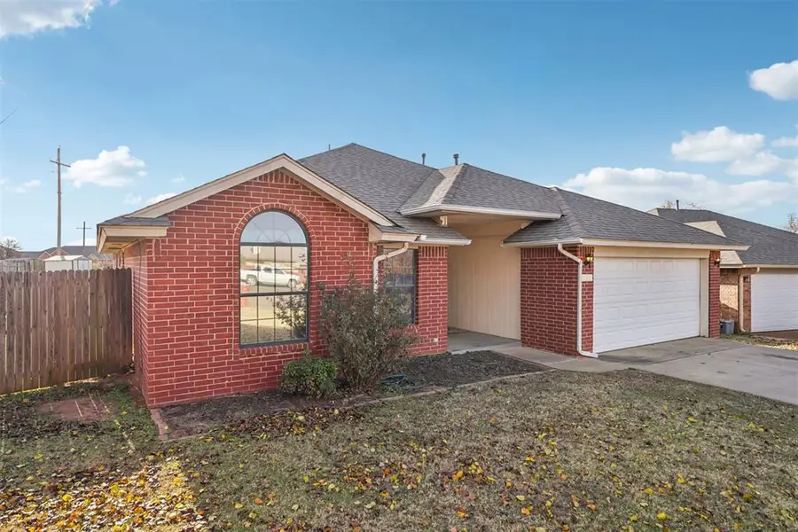 304 Cherokee Court, Blanchard, OK 73010 - Image #2
