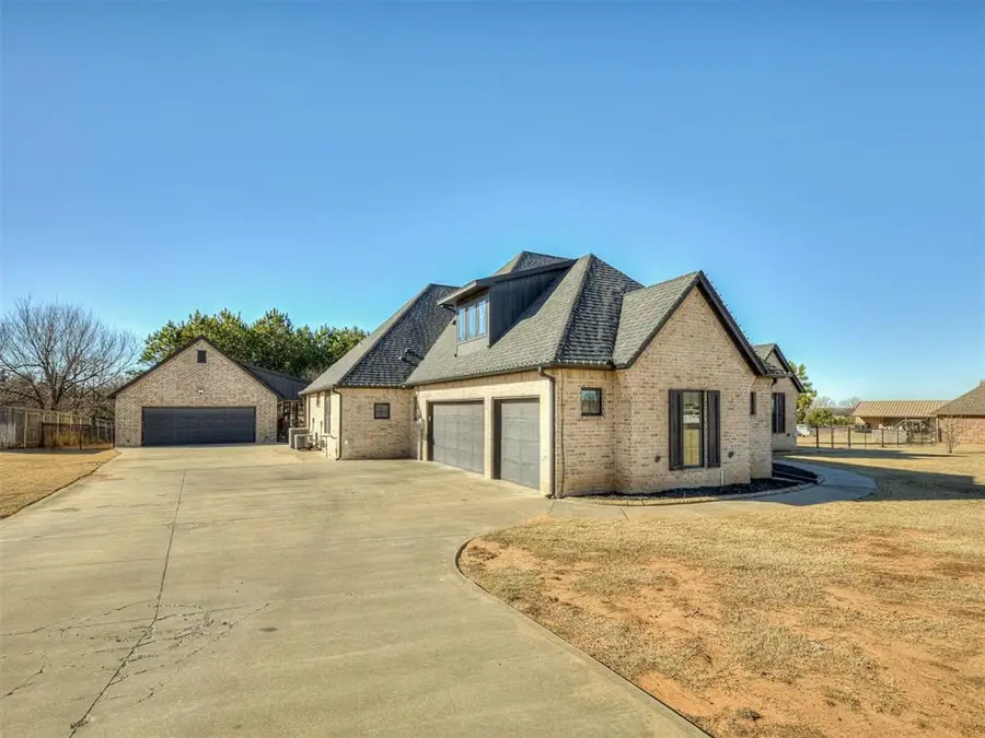 557 Fox Drive, Choctaw, OK 73020 - Image #3