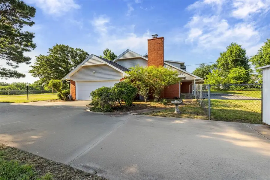 3306 N Oklahoma, Shawnee, OK 74804 - #3