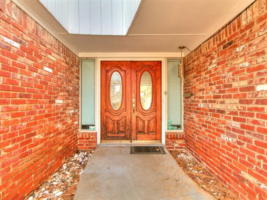 6005 Kingston Street, Oklahoma City, OK 73122 - Image #2