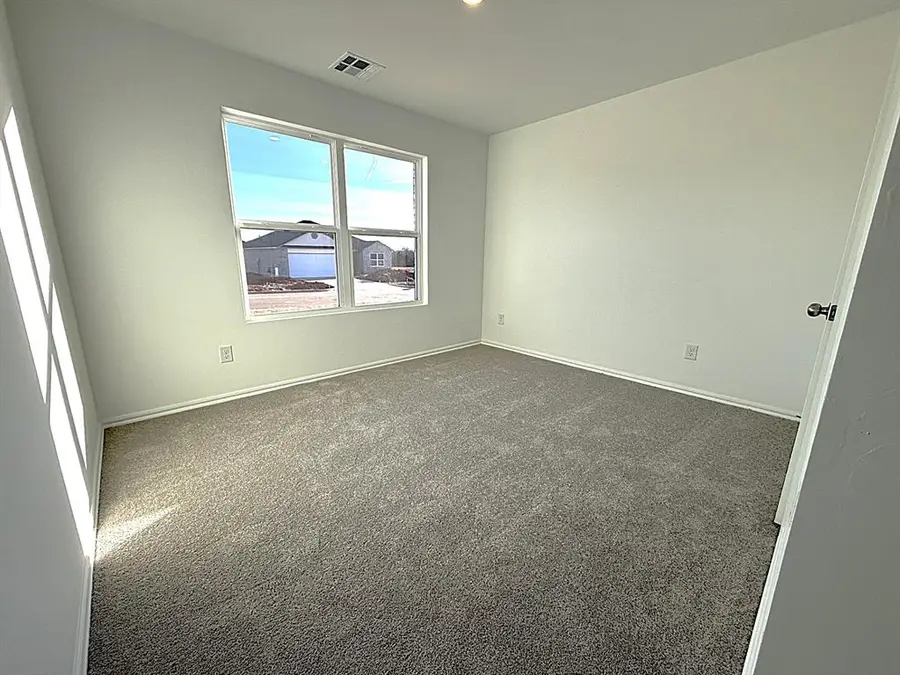 517 Hillsboro Road, Noble, OK 73068 - #3