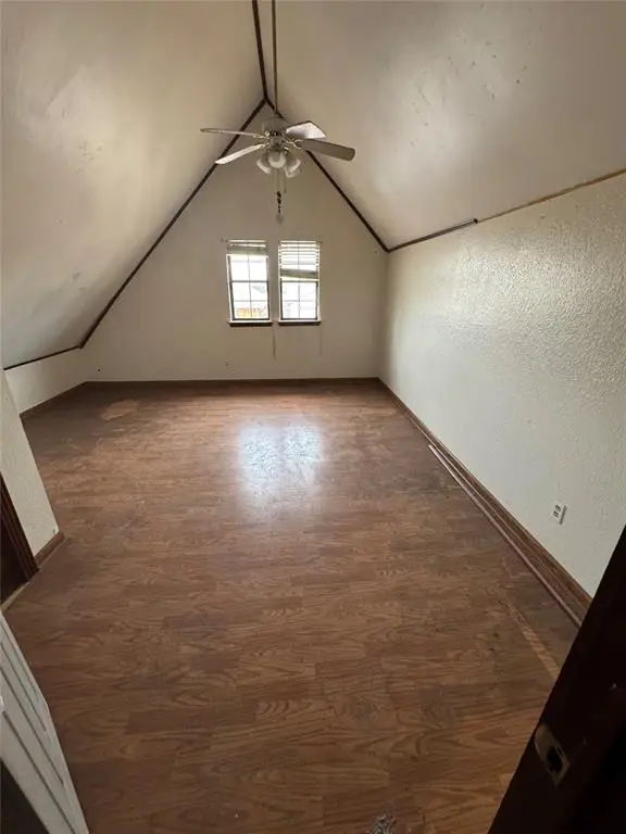 11209 Cimarron Drive, Oklahoma City, OK 73162 - Image #2