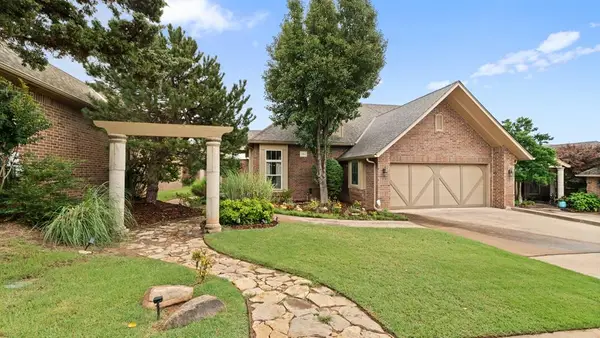 704 Capri Place, Edmond, OK 73034