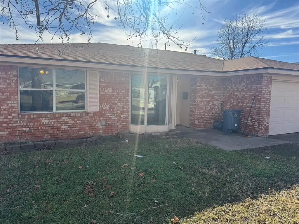 128 SW 6th Street, Moore, OK 73160 - #1
