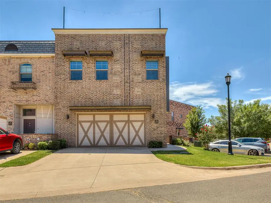 479 S Fretz Avenue, Edmond, OK 73003 - Image #2