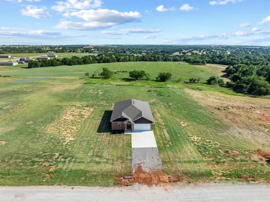 5365 Littlefoot Lane, Guthrie, OK 73044 - Image #2