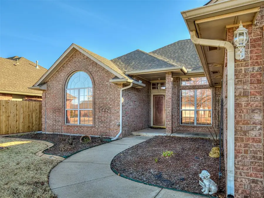 4012 Morningstar Drive, Yukon, OK 73099 - Image #2