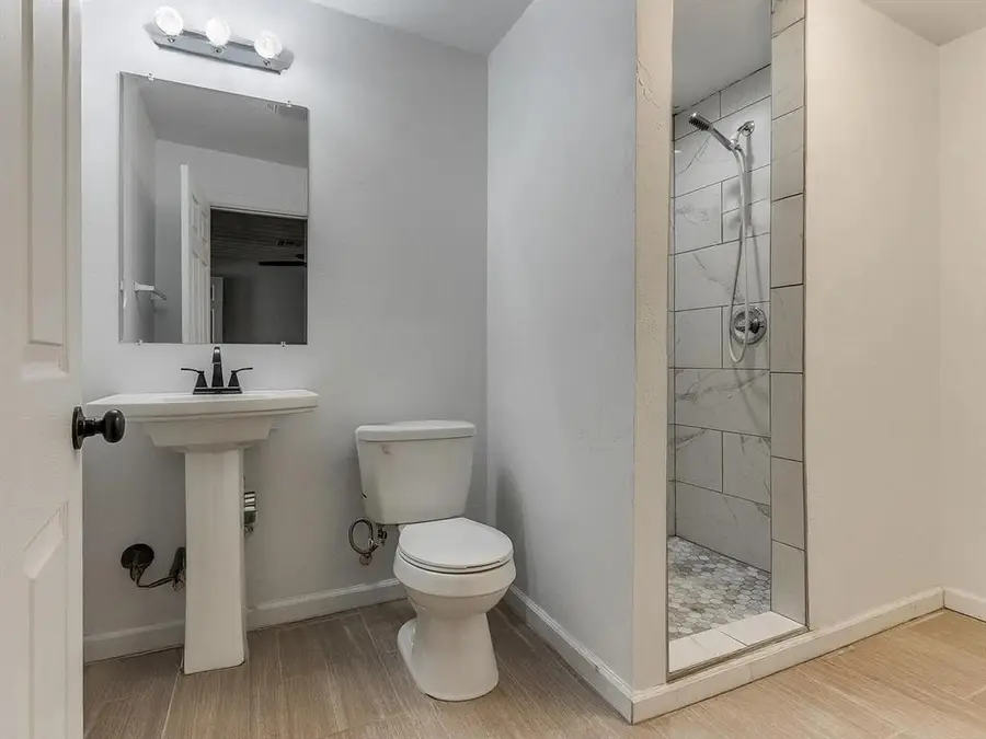 1110 N Ross Avenue, Oklahoma City, OK 73107 - Image #3