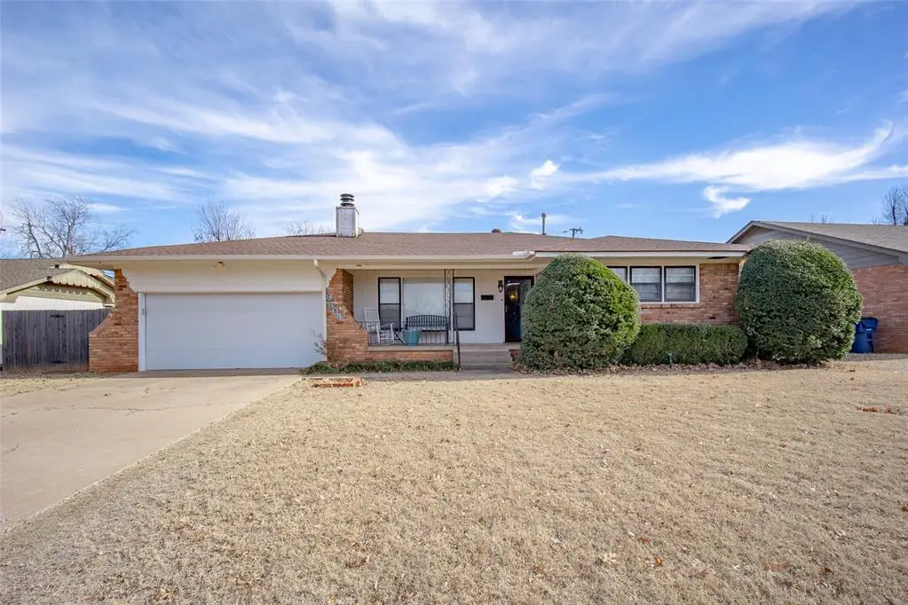 9804 Chesterton Place, The Village, OK 73120 - Image #1