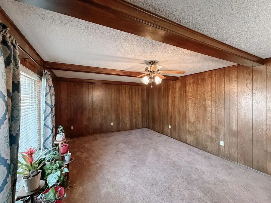 729 N Marion Avenue, Hinton, OK 73047 - Image #2