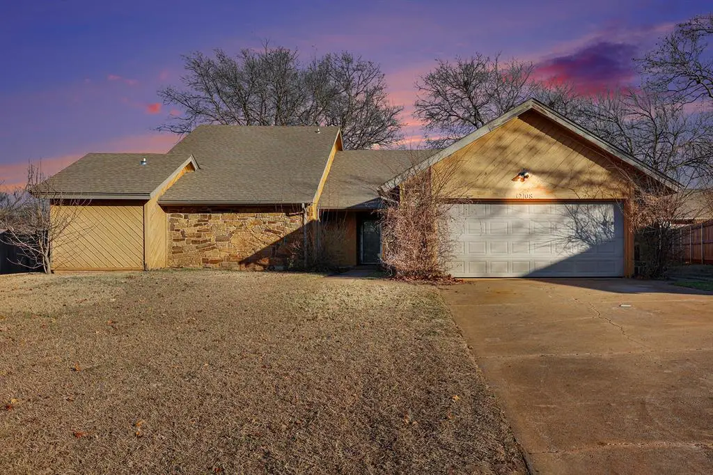 12108 Robinwood Place, Oklahoma City, OK 73120 - Image #1