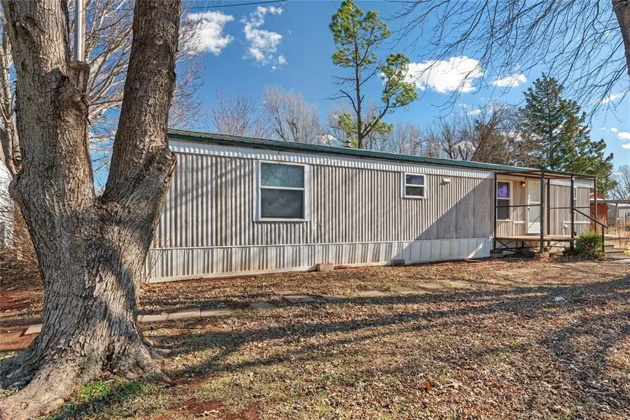 723 S 3rd Street, Kingfisher, OK 73750 - Image #2