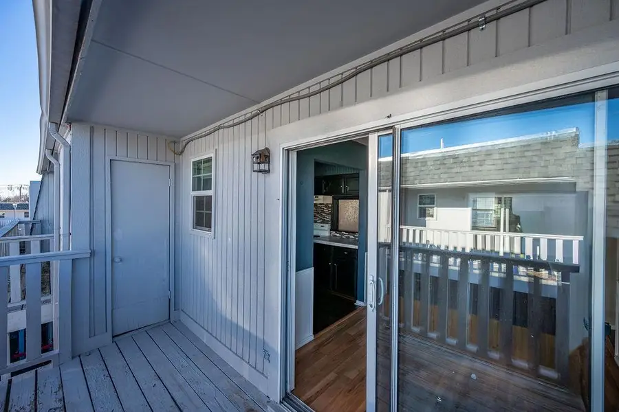 11421 N May Avenue #B, Oklahoma City, OK 73120 - Image #3