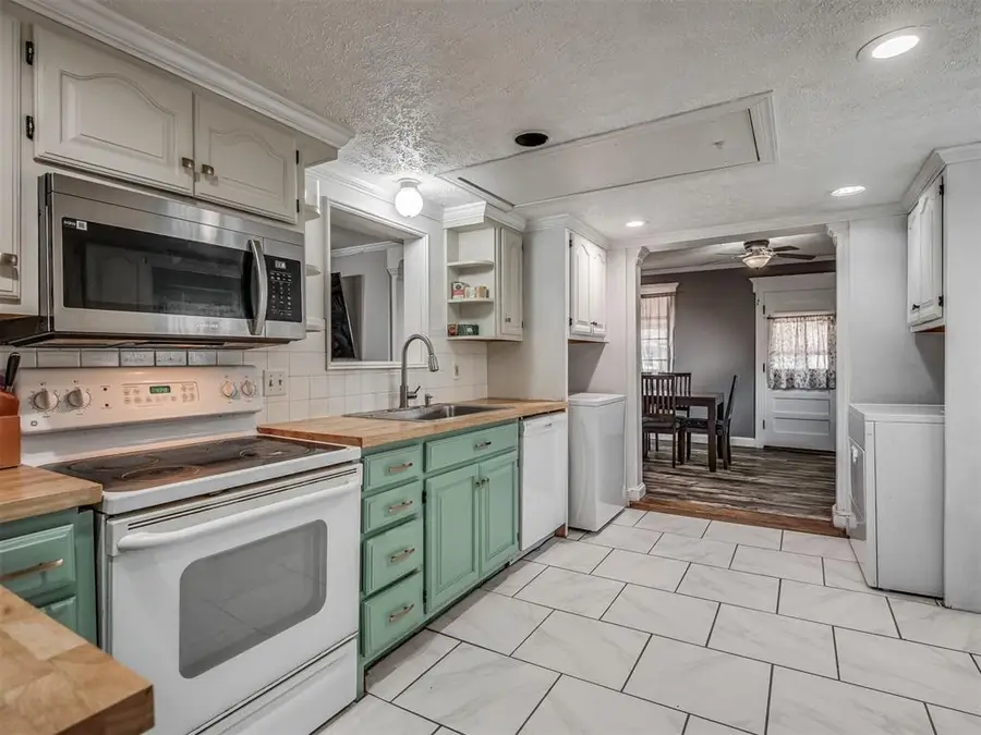 1321 N Ash Street, Guthrie, OK 73044 - Image #2