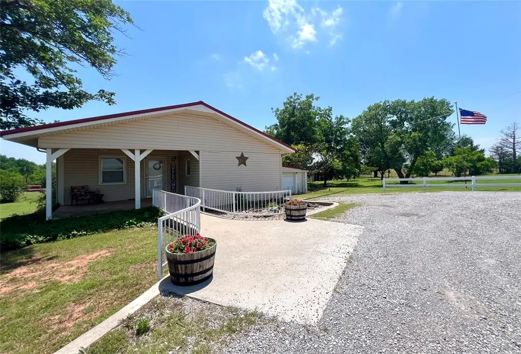 416 E Quail Road, Chickasha, OK 73018 - Image #1