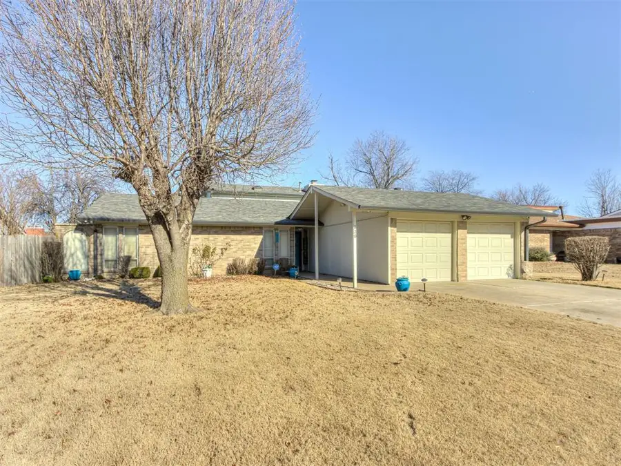 829 NW 116th Terrace, Oklahoma City, OK 73114 - Image #2