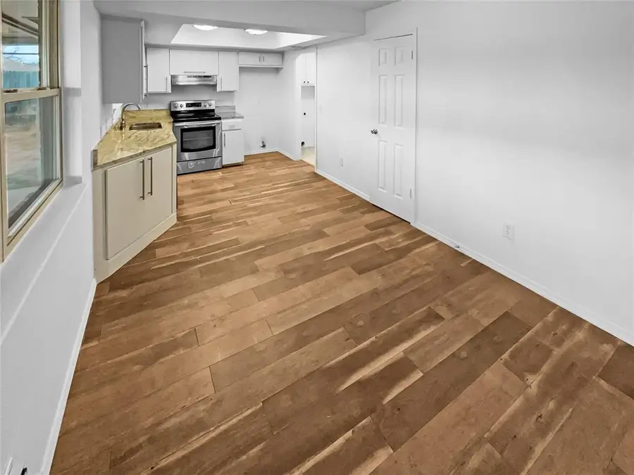 10217 S Hillcrest Drive, Oklahoma City, OK 73159 - Image #2