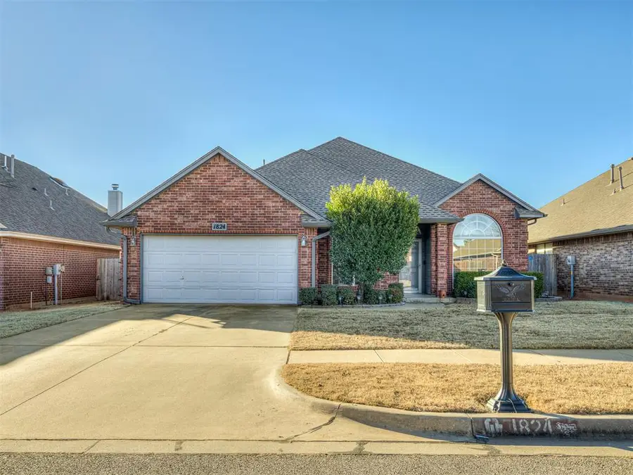 1824 NE 11th Street, Moore, OK 73160 - Image #2