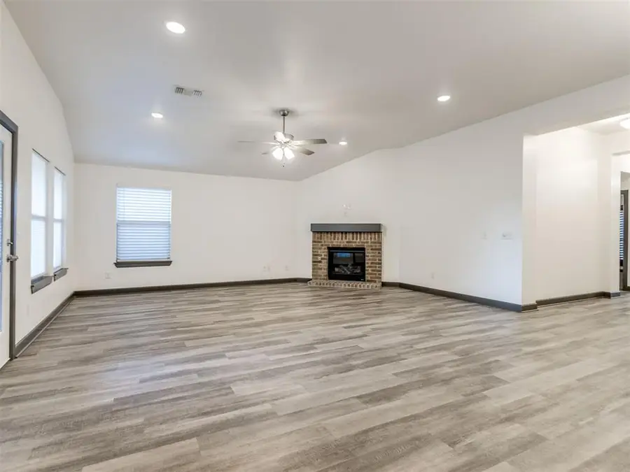 16121 Quiet Storm Drive, Moore, OK 73170 - Image #3