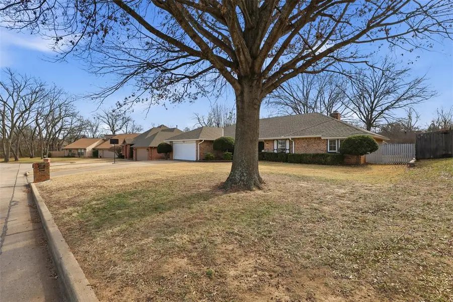 5 Norwich Court, Shawnee, OK 74804 - Image #3
