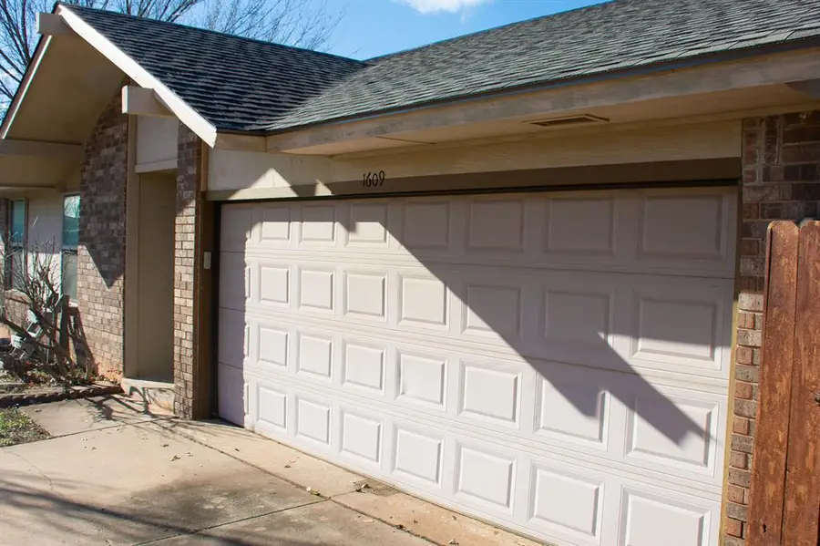 1609 Apian Way, Edmond, OK 73003 - Image #3