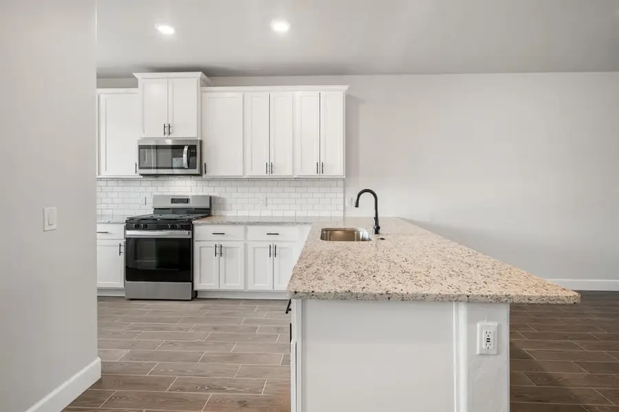 2381 Clubhouse Drive, Blanchard, OK 73010 - Image #2