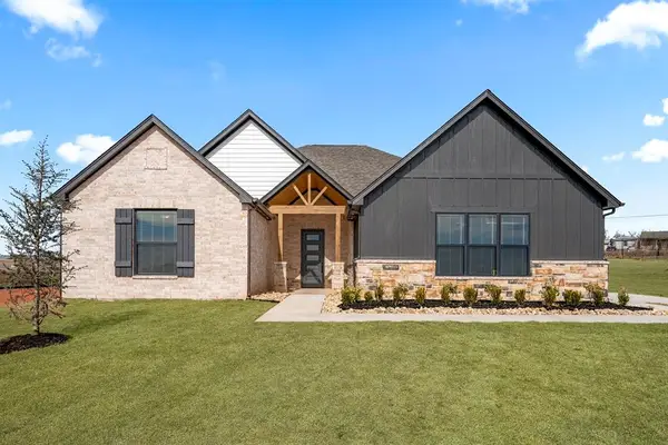 2288 Summit Circle, Blanchard, OK 73010