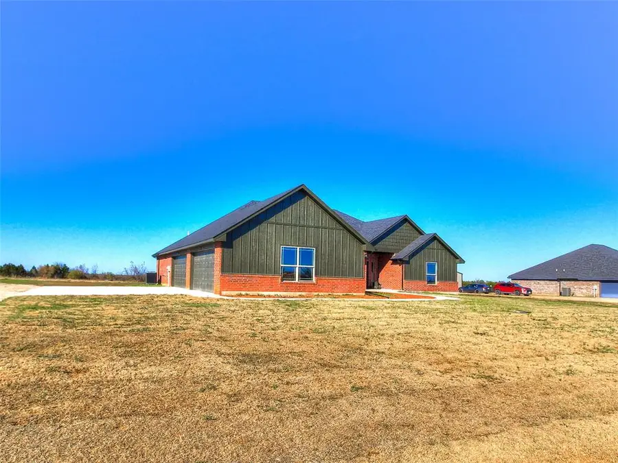 2543 Gallant Fox Terrace, Guthrie, OK 73044 - Image #2
