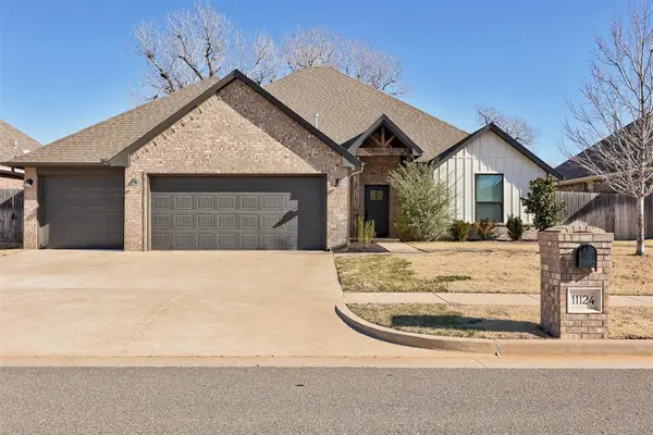 11124 Fairways Avenue, Yukon, OK 73099