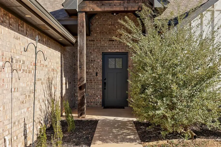 11124 Fairways Avenue, Yukon, OK 73099 - Image #3