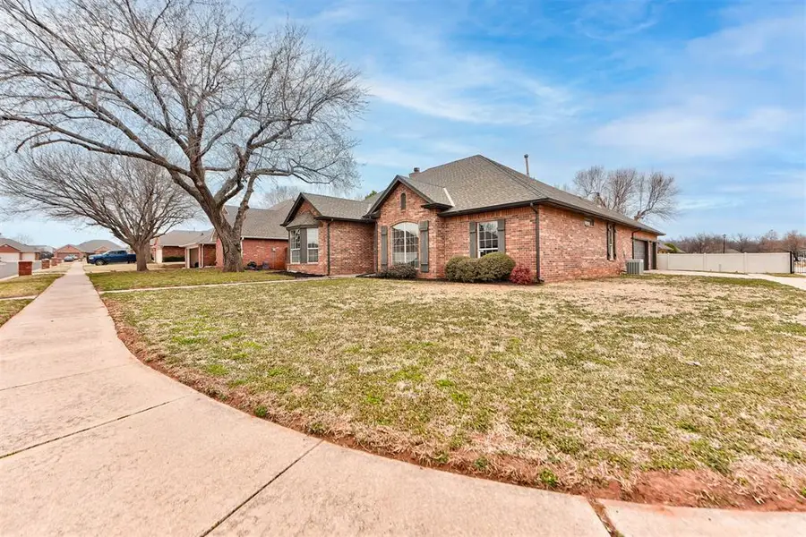 901 NW 179th Circle, Edmond, OK 73012 - #3