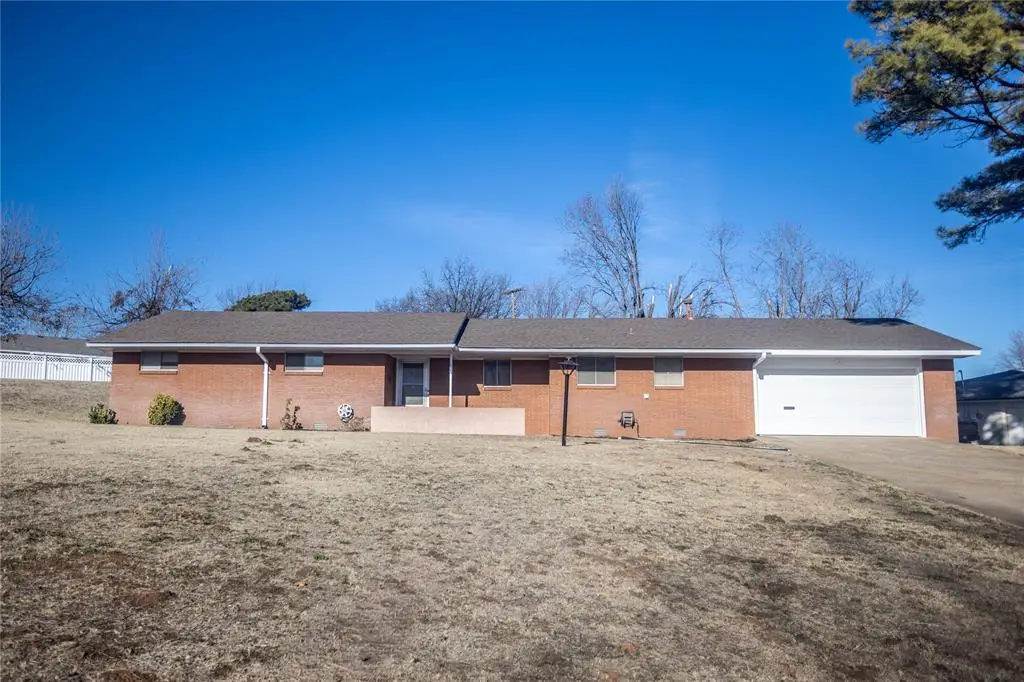 401 N Arizona, Weatherford, OK 73096 - Image #1
