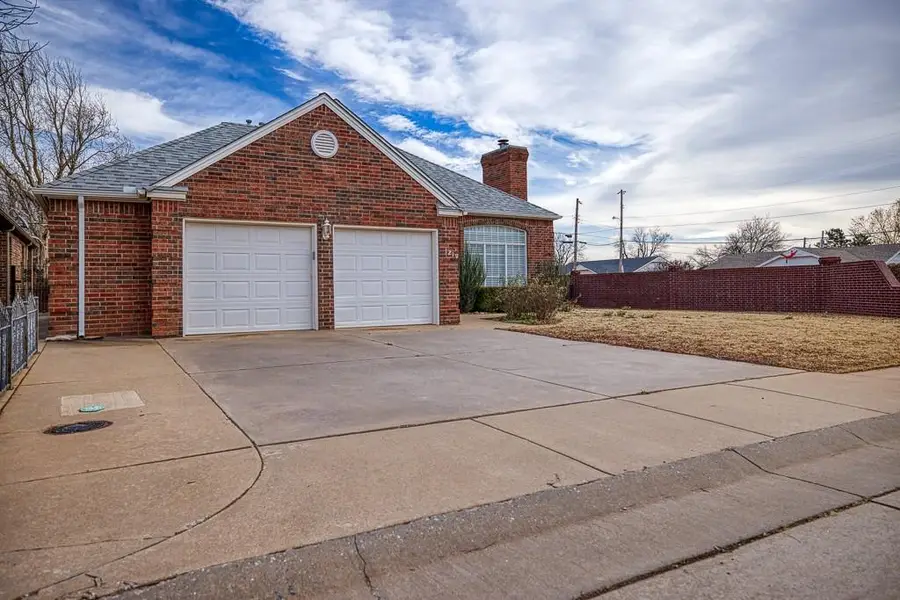 1219 Regency Court, Kingfisher, OK 73750 - Image #2