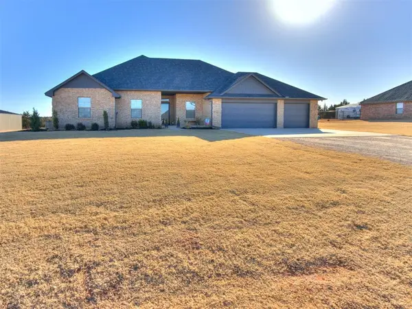 6949 Seabiscuit Lane, Guthrie, OK 73044