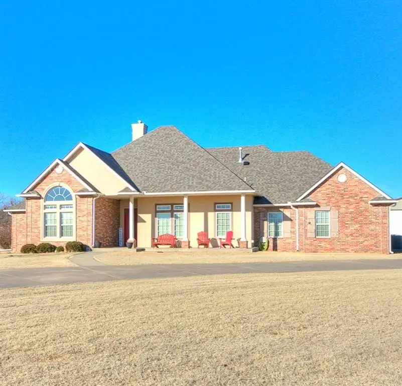 5501 Hidden Fawn Circle, Mustang, OK 73064 - Image #1