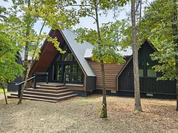 306 Whomping Willow Way, Broken Bow, OK 74728