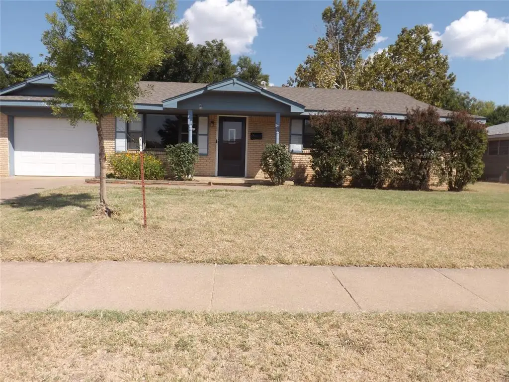 1908 N Robin Street, Altus, OK 73521 - Image #1
