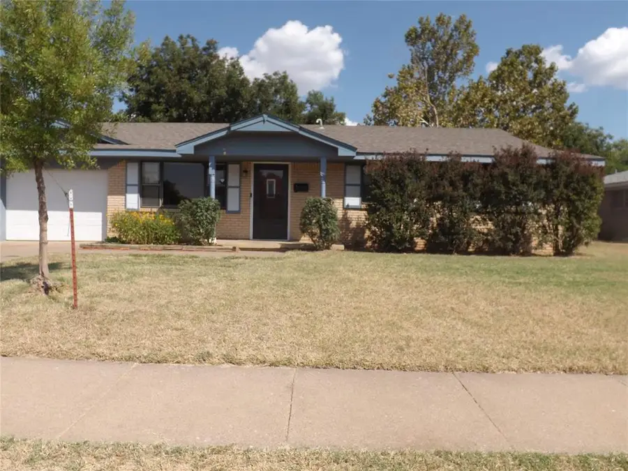 1908 N Robin Street, Altus, OK 73521 - Image #2