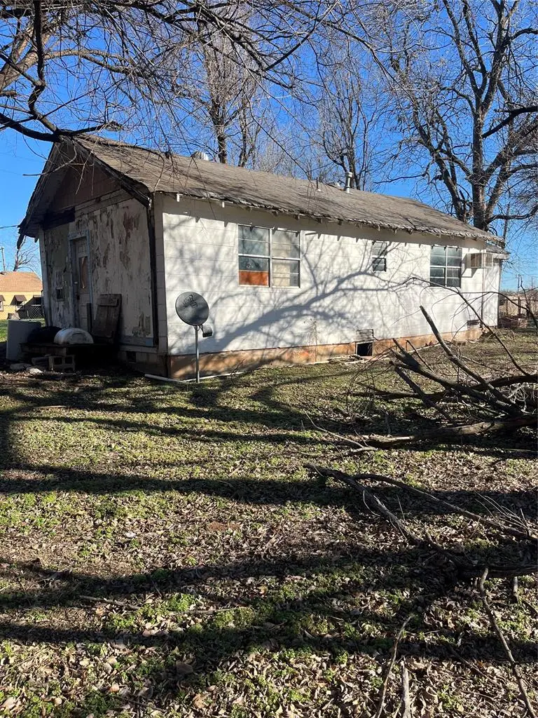 205 S Matthews Place, Oklahoma City, OK 73115 - Image #1