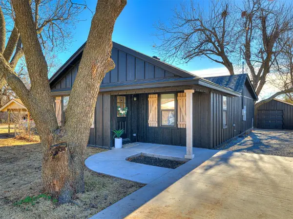 1909 W Louisiana Avenue, Chickasha, OK 73018