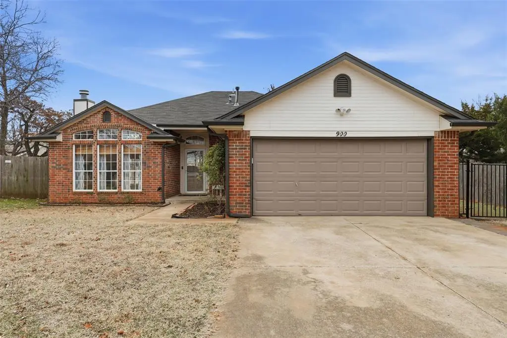 900 N Blackwelder Avenue, Edmond, OK 73034 - Image #1