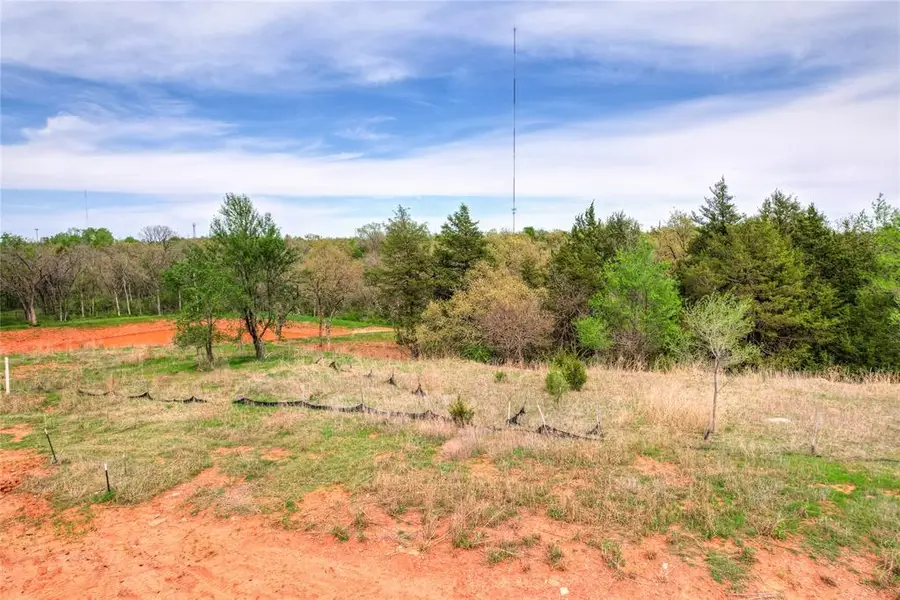 8250 Wilshire Park East Drive, Oklahoma City, OK 73111 - Image #2