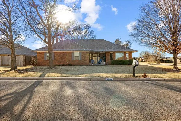 140 Dolomite Drive, Clinton, OK 73601