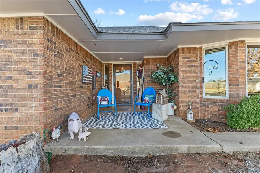 140 Dolomite Drive, Clinton, OK 73601 - Image #2