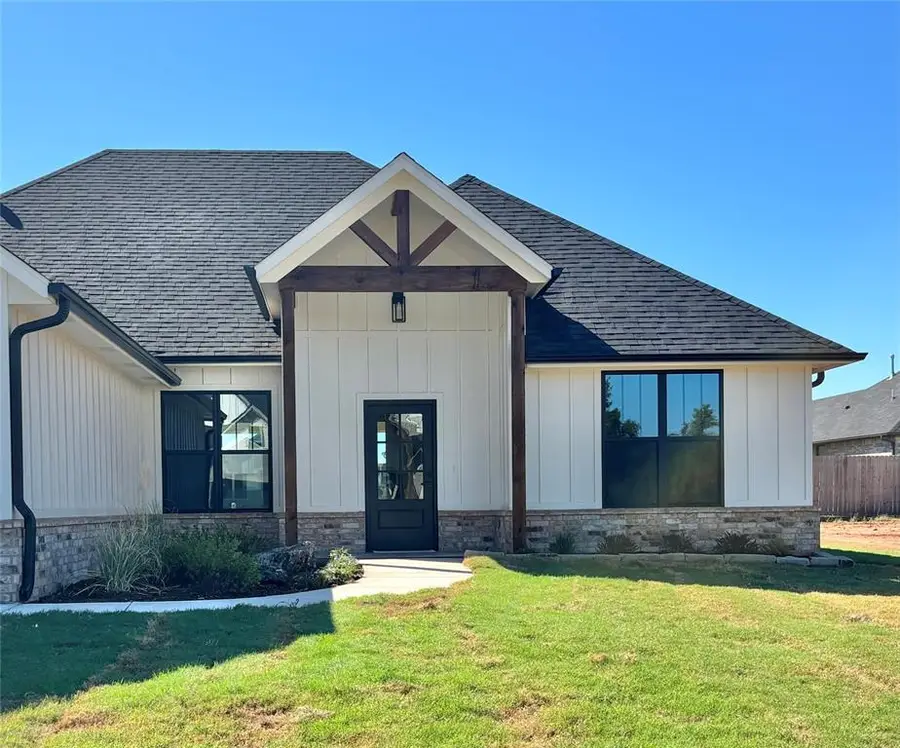 213 Shavano Street, Shawnee, OK 74804 - #2